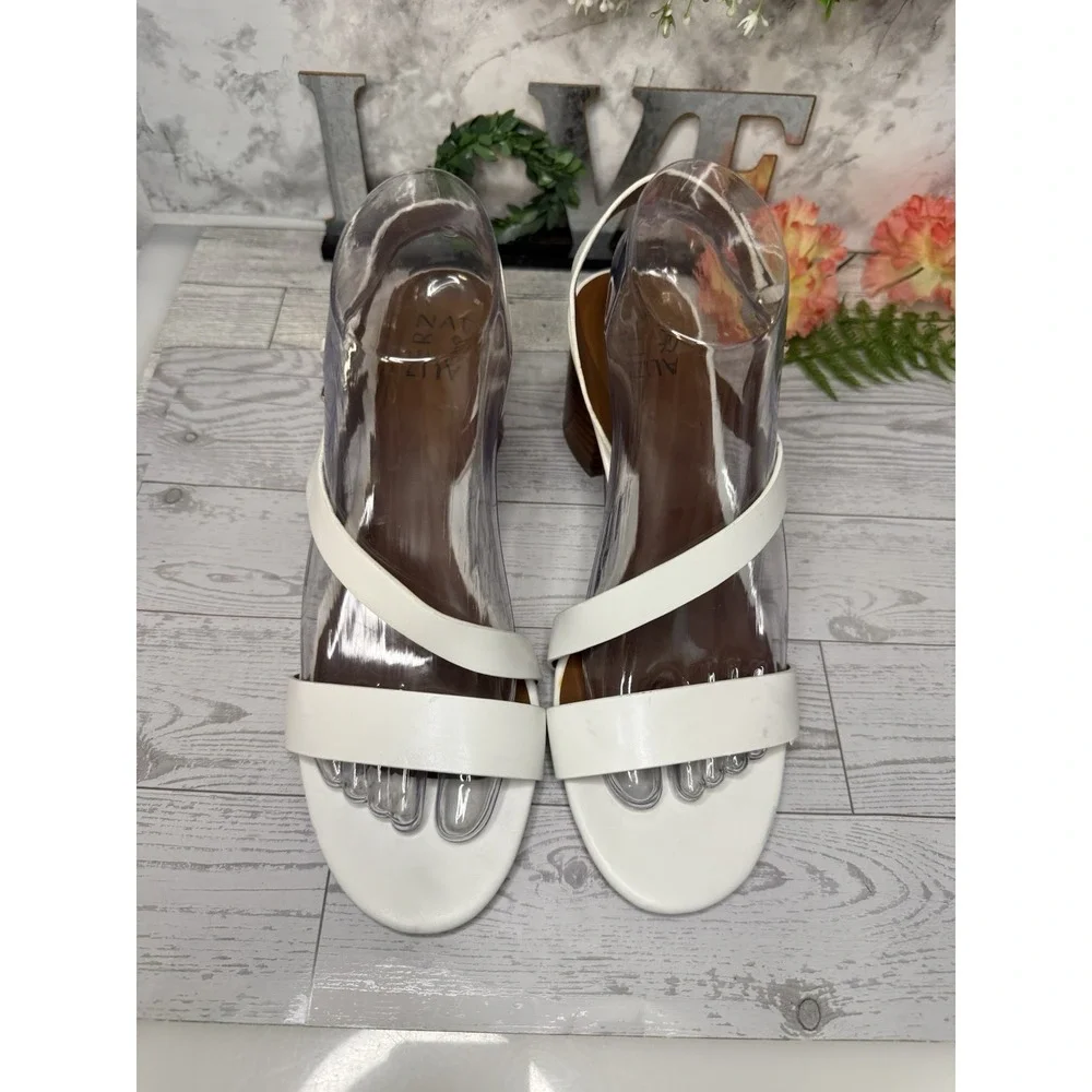 Naturalizer Kendall 8.5 Womens Strappy Sandals White Slingback Block Heel NWOT